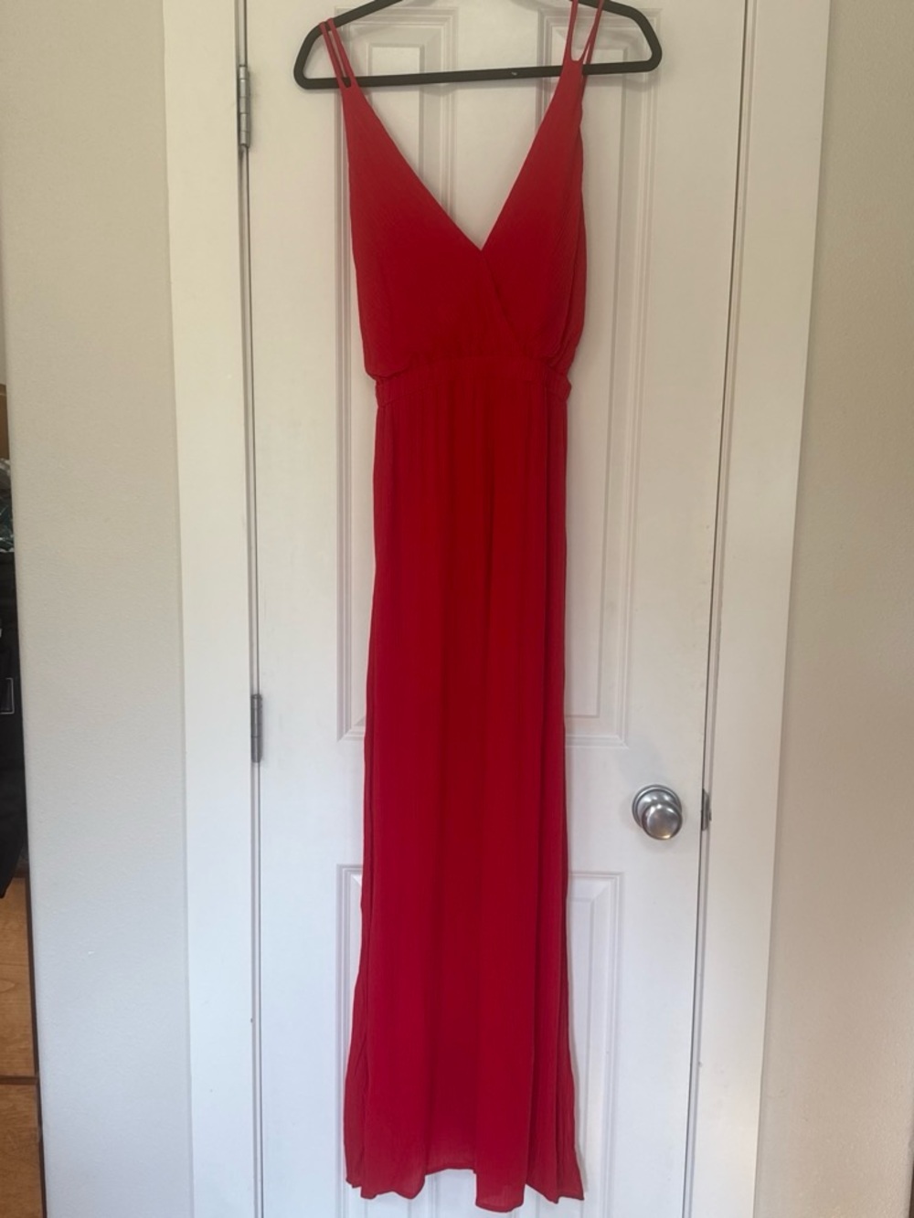 Scarlet red romantic maxi dress with slit
